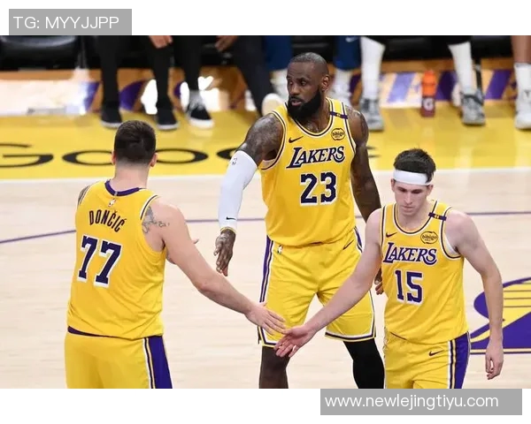 美记大胆预测湖人新赛季首发阵容将由东契奇和八村塁领衔